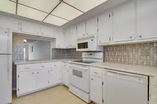 60 Yacht Club Dr, North Palm Beach, FL 33408 - Photo 21