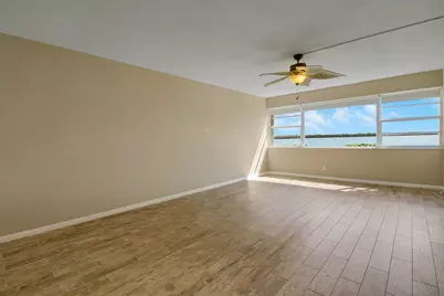 60 Yacht Club Drive #103, North Palm Beach, FL 33408 - Photo 11