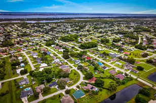 1957 SE Dranson Cir, Port Saint Lucie, FL 34952 - Photo 49