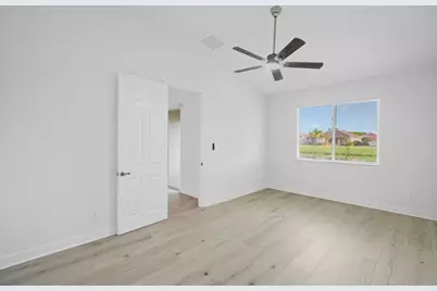 6475 Oxford Circle #102B, Vero Beach, FL 32966 - Photo 11