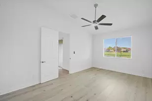 6475 Oxford Cir, Vero Beach, FL 32966 - Photo 11