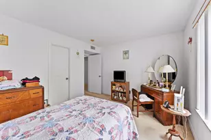 1500 Crescent Cir, Lake Park, FL 33403 - Photo 11