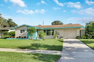 60 Camelia Cir, Tequesta, FL 33469 - Photo 1