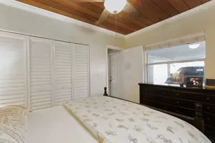 614 N 7th St, Lantana, FL 33462 - Photo 11