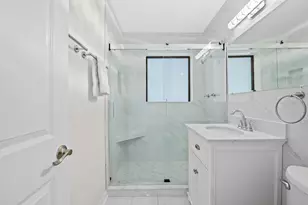 413 NE 25th Ave, Pompano Beach, FL 33062 - Photo 13
