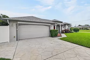 2801 SE Eagle Dr, Port Saint Lucie, FL 34984 - Photo 5