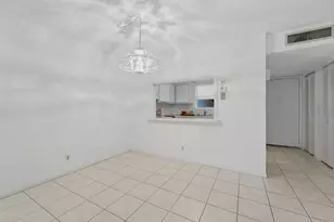 705 Lori Dr, Palm Springs, FL 33461 - Photo 5