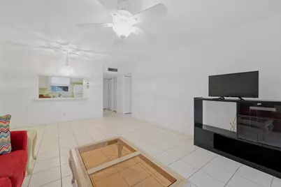 705 Lori Drive #112, Palm Springs, FL 33461 - Photo 9