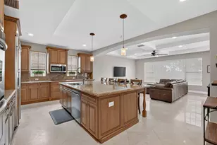 10998 NW 78th Pl, Parkland, FL 33076 - Photo 13