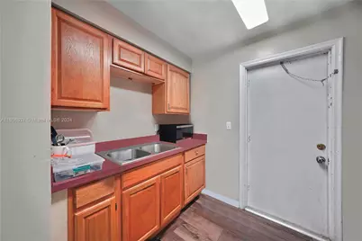 628 SW 4th Street #1, Belle Glade, FL 33430 - Photo 9
