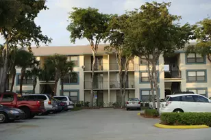 752 Executive Center Dr, West Palm Beach, FL 33401 - Photo 3