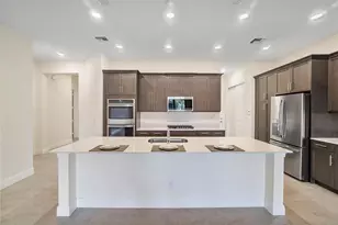 11785 Waterway Cir, Parkland, FL 33076 - Photo 9