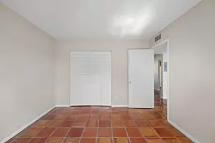 2707 Vandiver Dr, West Palm Beach, FL 33409 - Photo 11