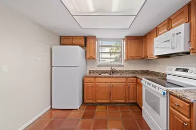 2707 Vandiver Drive #1, West Palm Beach, FL 33409 - Photo 5