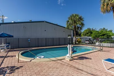 2776 NW 29th Place, Oakland Park, FL 33311 - Photo 27