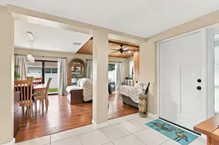 99 Cuyahoga Rd, Lake Worth, FL 33467 - Photo 5