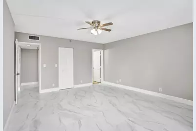 2200 S Cypress Bend Drive #707, Pompano Beach, FL 33069 - Photo 11