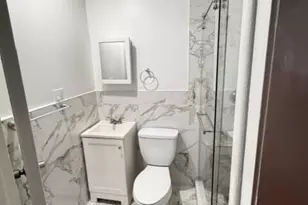 1052 NW 4th St, Miami, FL 33128 - Photo 15