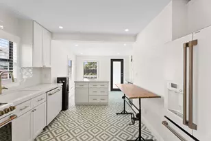 517 55th St, West Palm Beach, FL 33407 - Photo 3