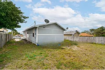 1488 W 31st Street, Riviera Beach, FL 33404 - Photo 17