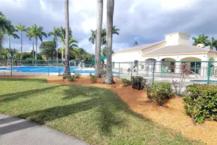 728 NW 156th Ave, Pembroke Pines, FL 33028 - Photo 27