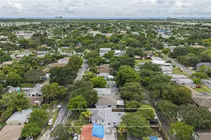 245 SW 5th St, Dania Beach, FL 33004 - Photo 27