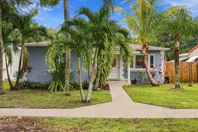 245 SW 5th Street, Dania Beach, FL 33004 - Photo 1