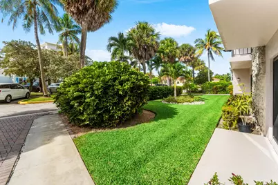 291 Mercury Road #4, Juno Beach, FL 33408 - Photo 3