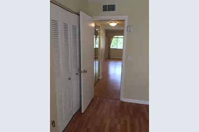 2878 Donnelly Drive #207, Lake Worth, FL 33462 - Photo 3