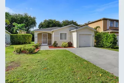 1245 SW 46th Way, Deerfield Beach, FL 33442 - Photo 3