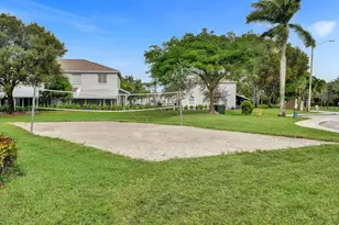 1245 SW 46th Way, Deerfield Beach, FL 33442 - Photo 31