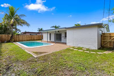2000 NW 91st Way, Sunrise, FL 33322 - Photo 13