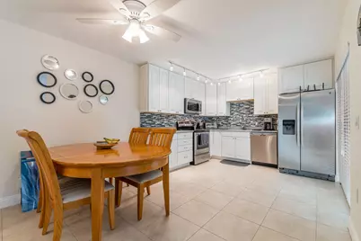 717 7th Lane, Palm Beach Gardens, FL 33418 - Photo 5