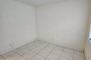 3099 NW 48th Ave, Lauderdale Lakes, FL 33313 - Photo 9