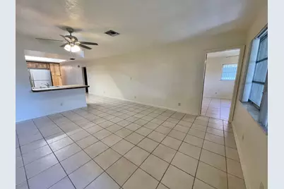 7110 NW 78th Avenue, Tamarac, FL 33321 - Photo 7