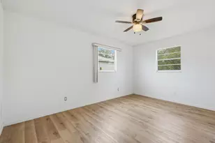 711 NW Riverside Dr, Port Saint Lucie, FL 34983 - Photo 15