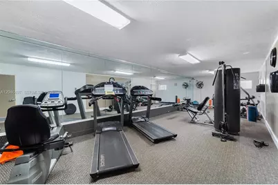 2151 NE 68th #201, Fort Lauderdale, FL 33308 - Photo 9