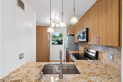 113 Royal Park Drive #1H, Oakland Park, FL 33309 - Photo 11