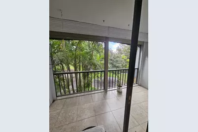 3105 Oakland Shores Drive #j204, Oakland Park, FL 33309 - Photo 1