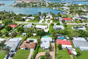 307 Granada St, Fort Pierce, FL 34949 - Photo 3