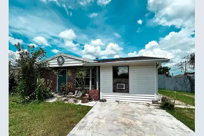 201 NW Floresta Drive, Port Saint Lucie, FL 34983 - Photo 3