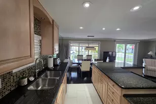 2471 SW 51st St, Dania Beach, FL 33312 - Photo 7
