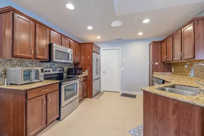 16 Mediterranean Boulevard S, Port Saint Lucie, FL 34952 - Photo 3