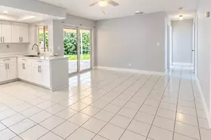 7842 NW 1st St, Margate, FL 33063 - Photo 9
