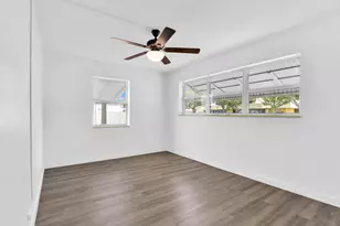 8 NE 15th Ave, Pompano Beach, FL 33060 - Photo 11