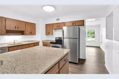 8 NE 15th Avenue, Pompano Beach, FL 33060 - Photo 3