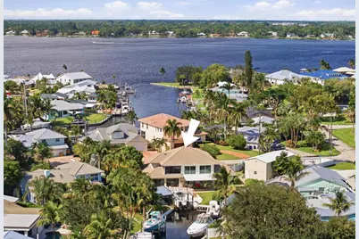 1536 SW Egret Way, Palm City, FL 34990 - Photo 1
