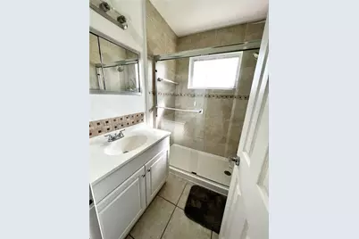 1411 NW 79th Way, Pembroke Pines, FL 33024 - Photo 9