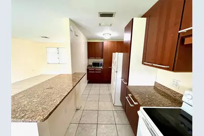 1411 NW 79th Way, Pembroke Pines, FL 33024 - Photo 5