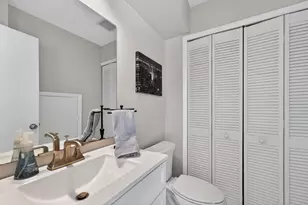 141 E Riverside Dr, Jupiter, FL 33469 - Photo 11